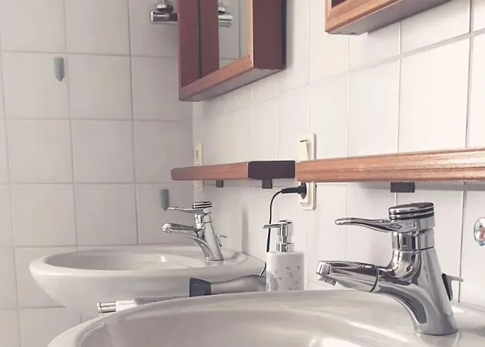 Oma Lina Haus - 4 Sz 2 Baeder Grosser Garten Und Infrarot-sauna Apartment Greifenstein