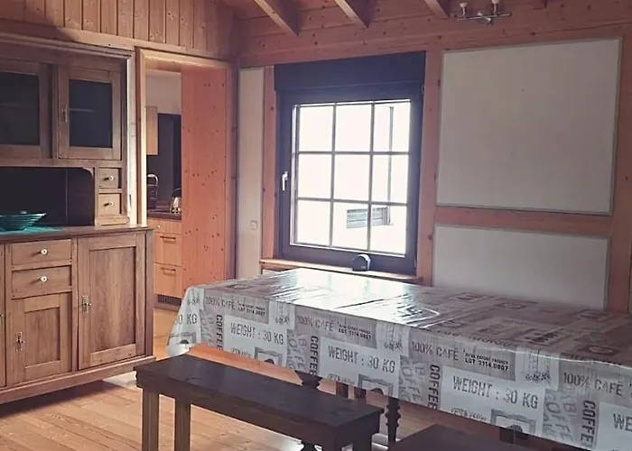 Apartment Oma Lina Haus - 4 Sz 2 Baeder Grosser Garten Und Infrarot-sauna Greifenstein